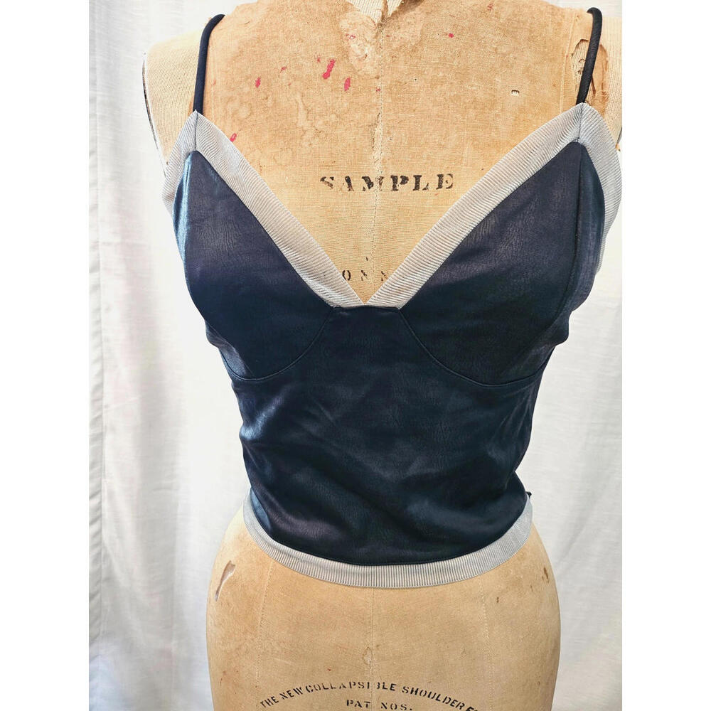 BEBE  NWT Cropped Spaghetti Strap Cami with Mesh Trim sz M